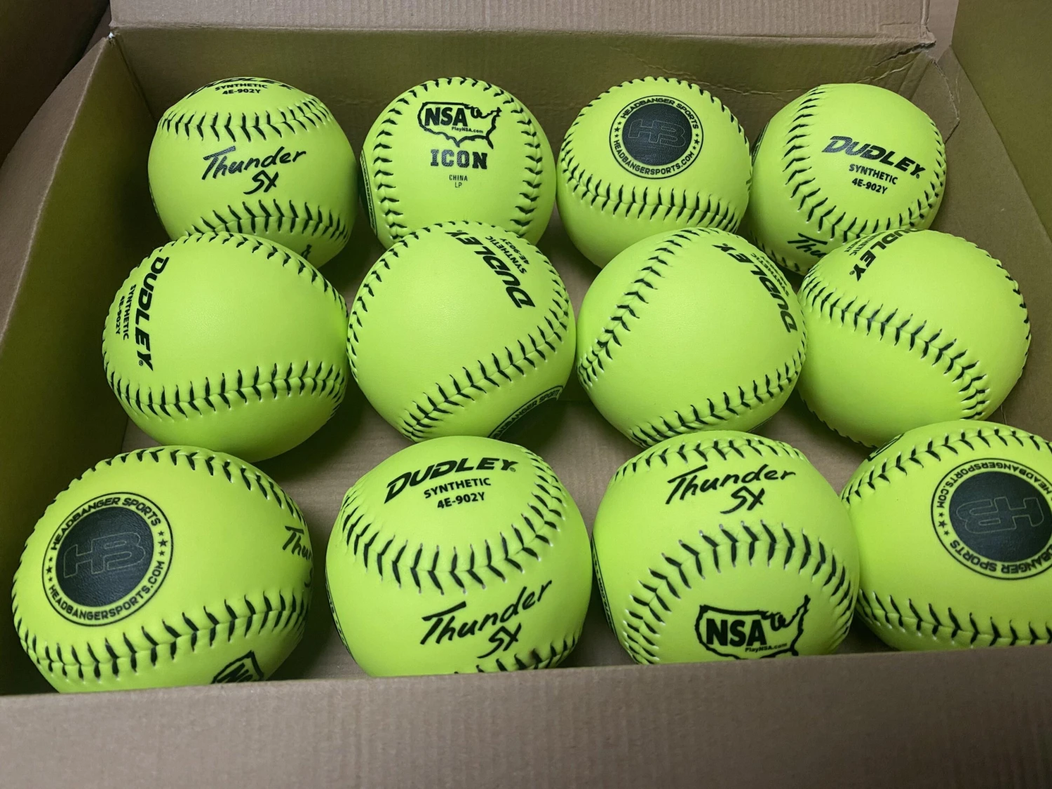 Dudley Thunder SY HYCON ICON NSA 11" Synthetic Slowpitch Softballs (DOZEN): 4E902Y - Image 3